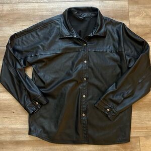 BLACK BUTTON UP - FLEECE LINED